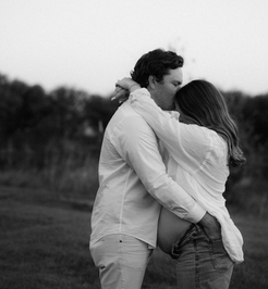 black and white San Antonio maternity photography in Schertz tx with San Antonio maternity photographer, Lauren Kay's Photography