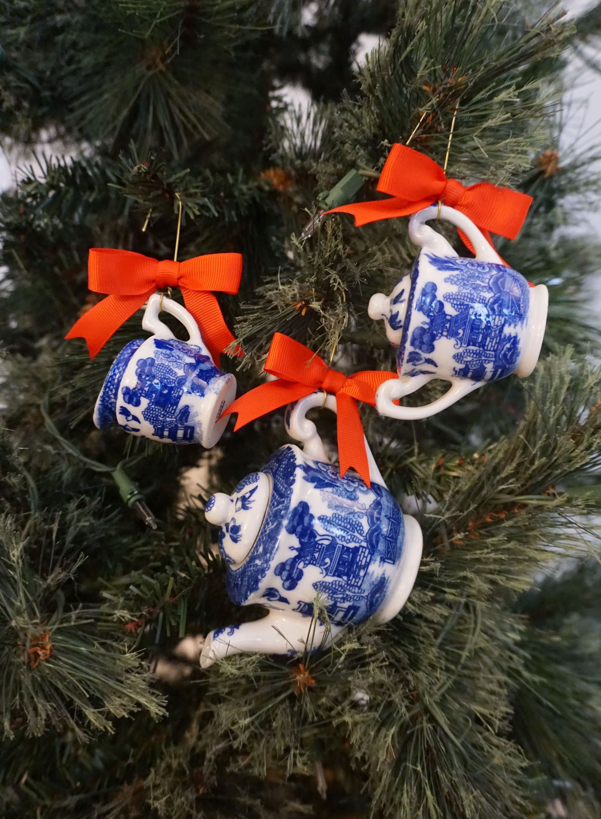 Blue Willow Ornament Tea Set A