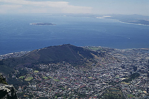 1024px-Robben_Island_from_Table_Mountain