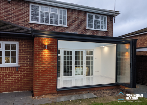 Korniche aluminium bifold doors in anthracite grey, alternate view, installed in Crowthorne