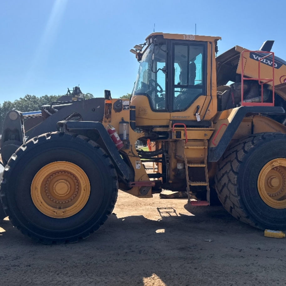 2022 Volvo L260H Heavy-duty Wheel Loader