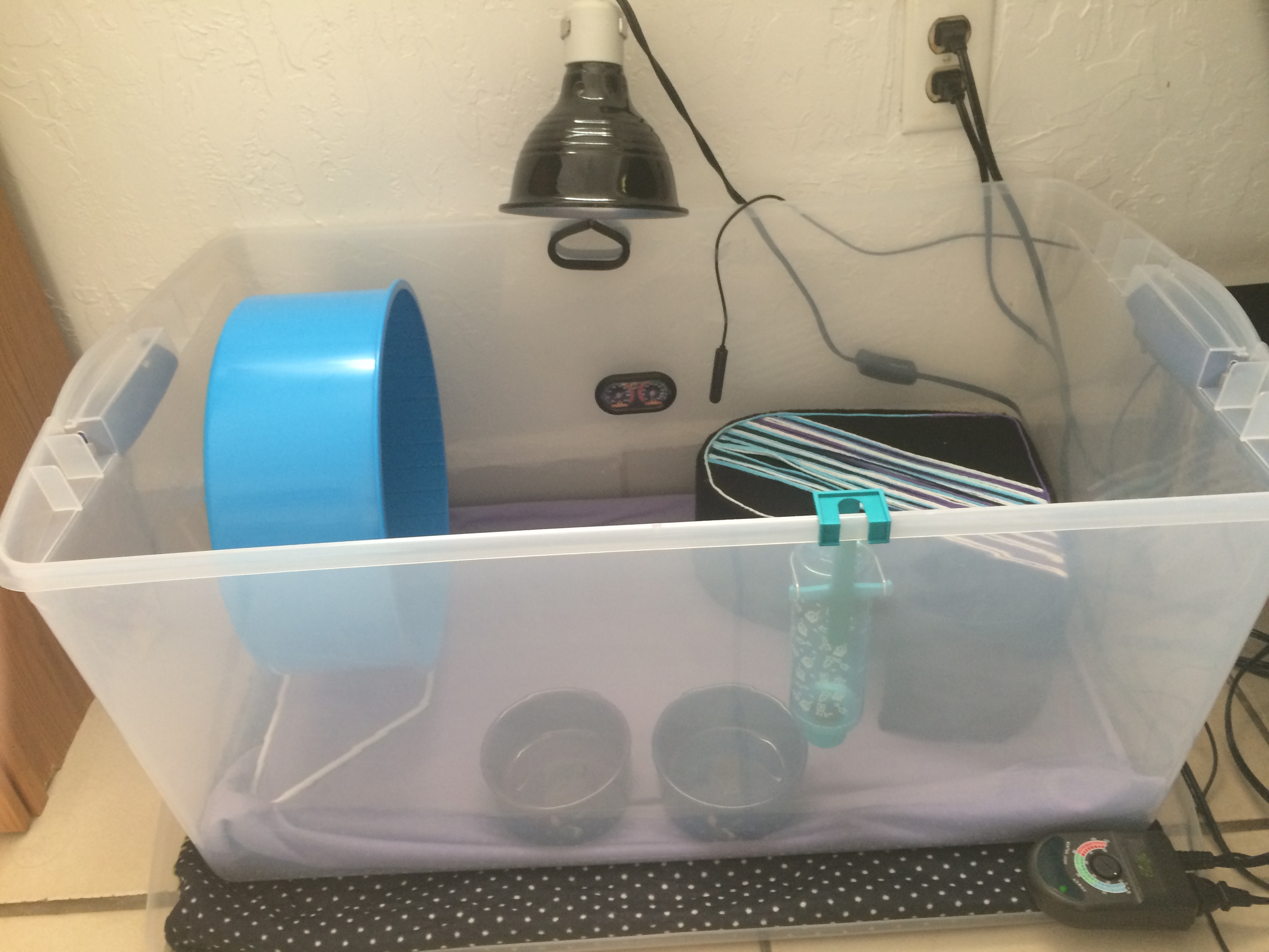 110 qt. container