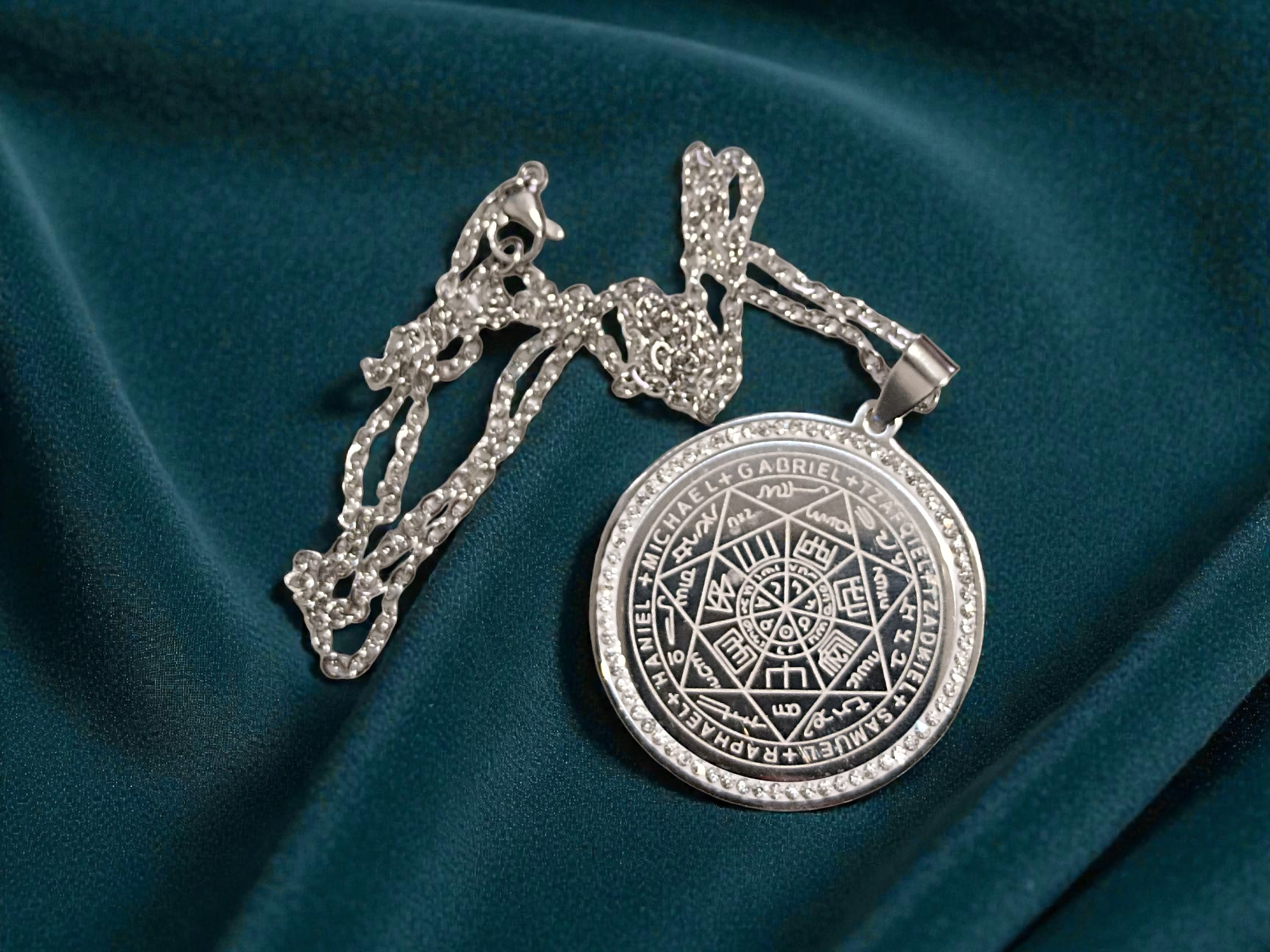 Collier avec médaillon du sceau des 7 Archanges