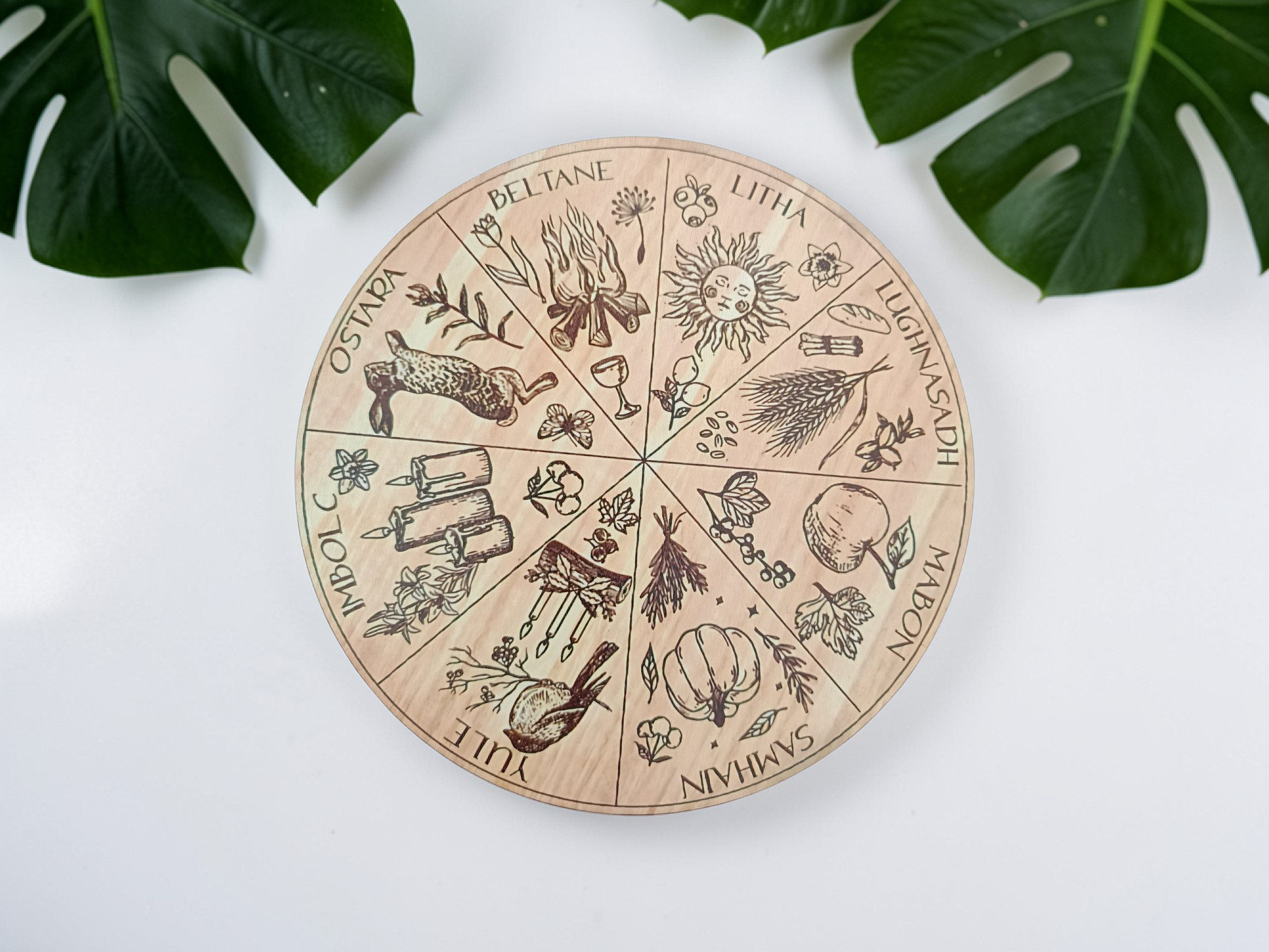 Roue de l’Année celte en bois – 20 cm