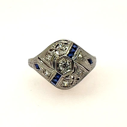Thumbnail: 18kt Vintage Sapphire and Diamond Estate Ring