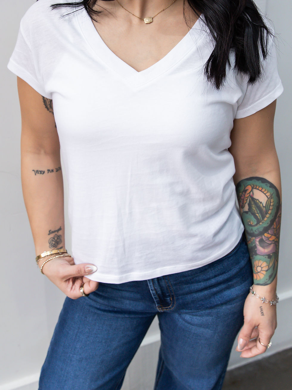 white top detail view