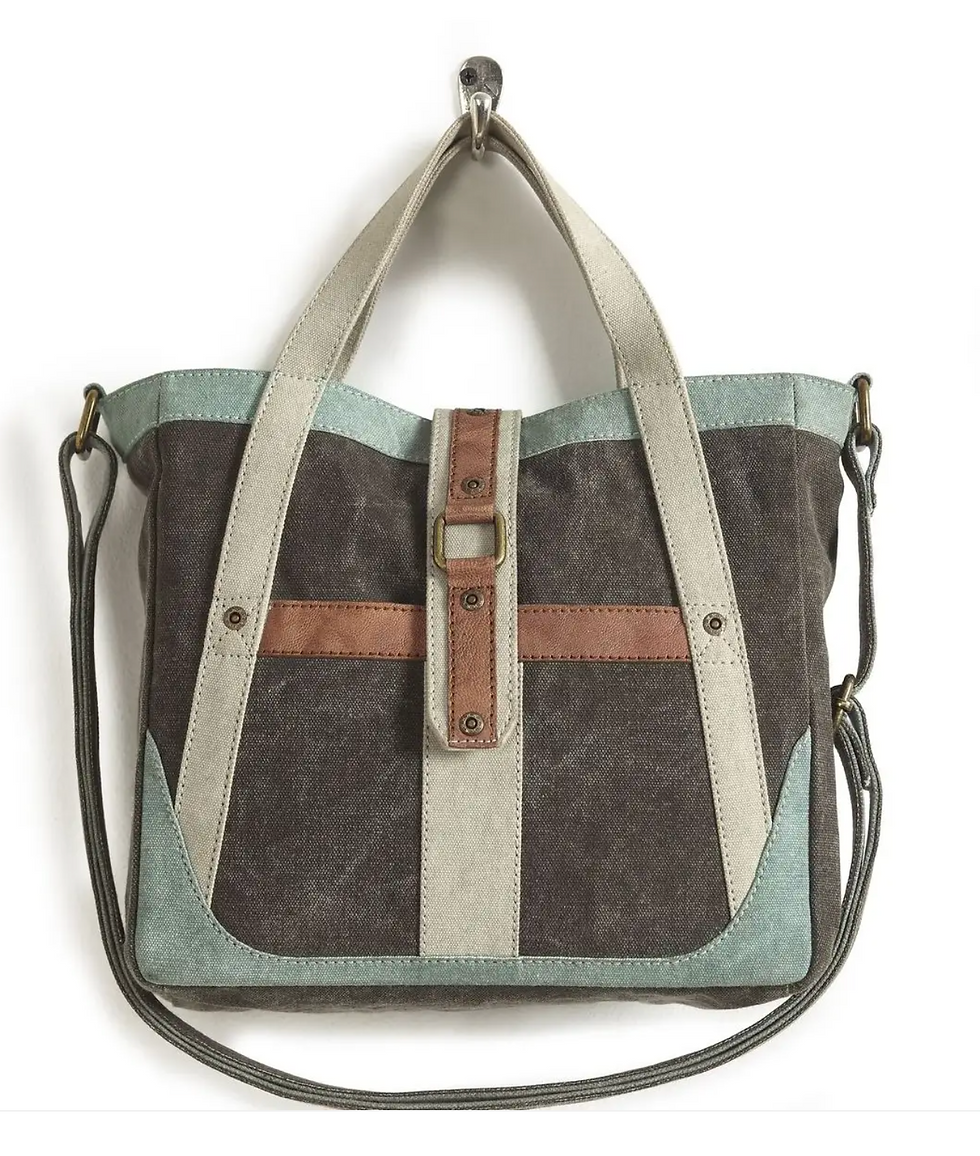 Myra-Purses