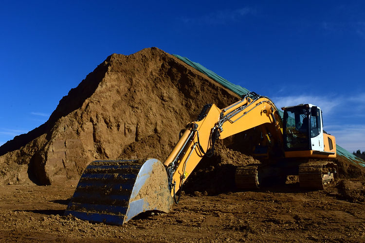 EDIT_excavators-3282111.jpg