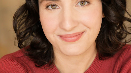 Nicole Gomes.jpg