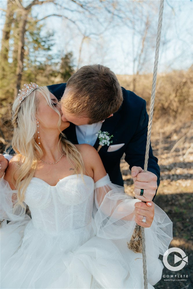 vineyard wedding in iowa