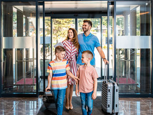 NEO ELEVADORES puede optimizar el buen funcionamiento de las puertas automáticas