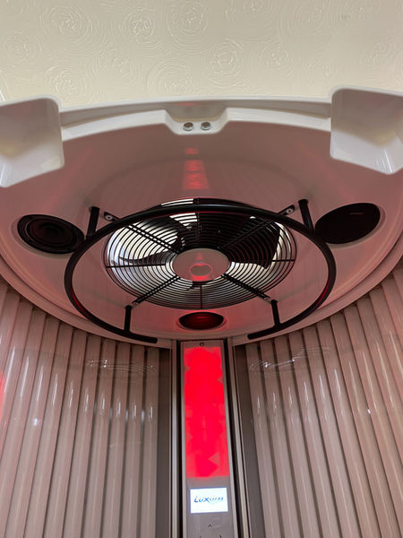 vertical tanning bed