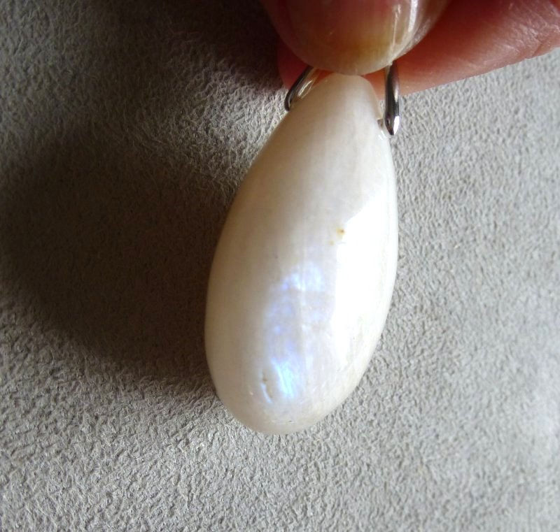 Pendentif Pierre de Lune P.1156