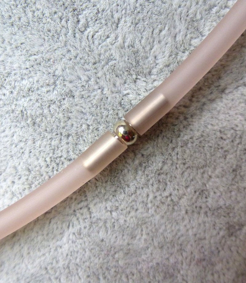 Miniature : Pendentif sur tube P.611