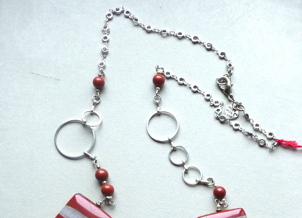 Miniature : Collier Jaspe Rouge C.135