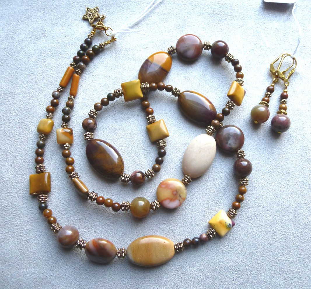 Collier Jaspe Mokaïte C.1075