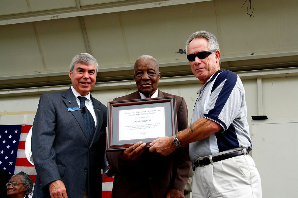 LMC Arch Dedication Ceremony [09-22-2007] P20.jpg