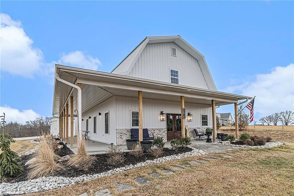 Properties Barndominium Brought to you by Woody's Barndominium