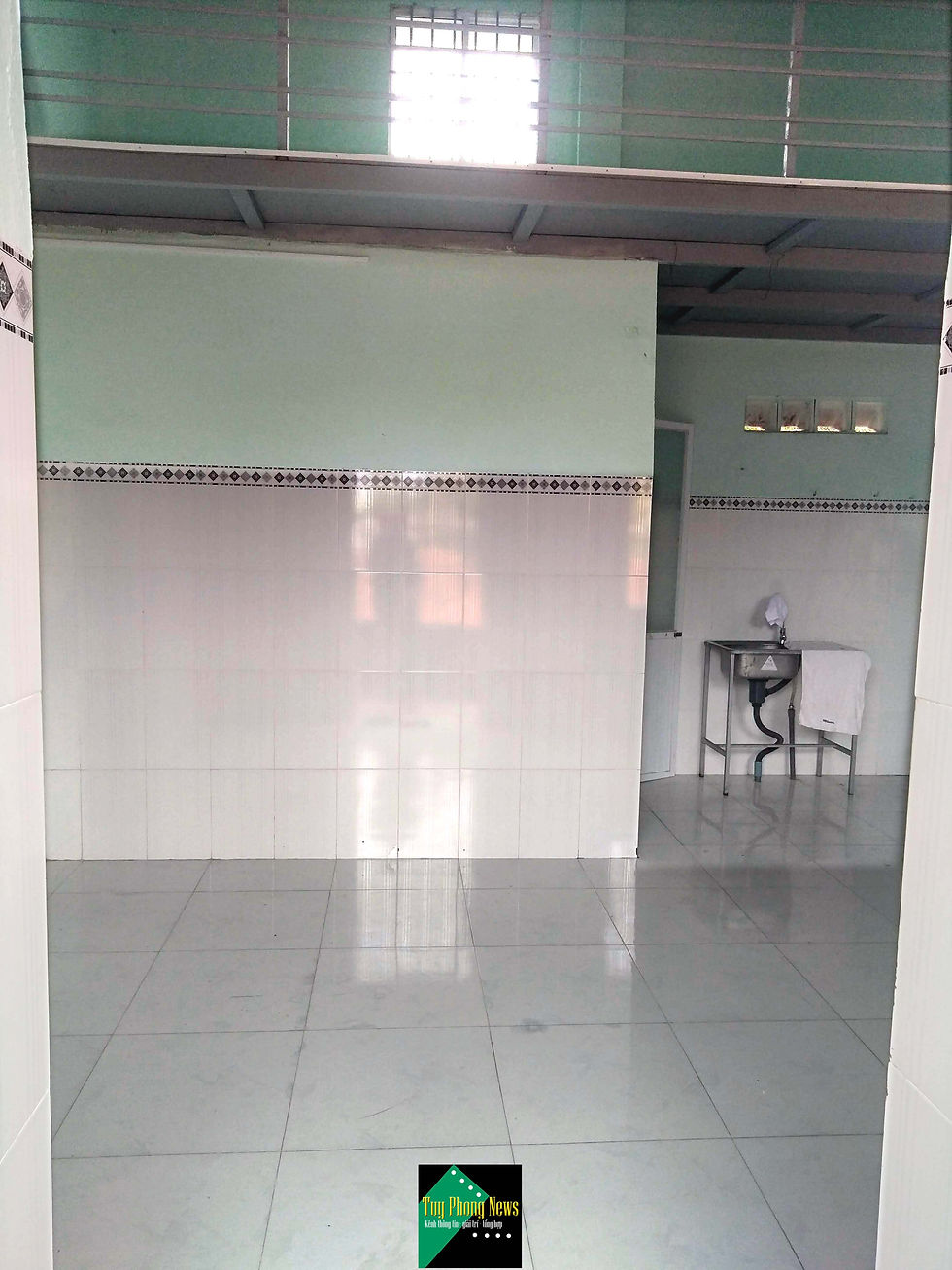 Hình thu nhỏ: [ Nhà Trọ ] - Liên Hương - Thúy Hằng