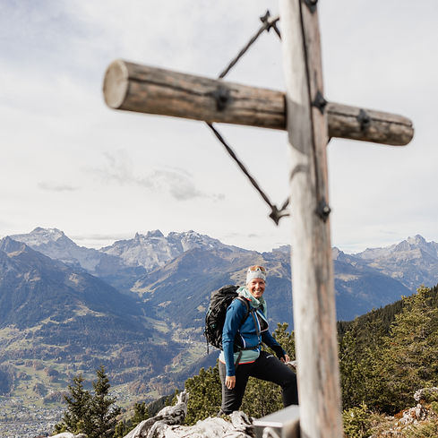 7 - Kristberg-7_edited.jpg