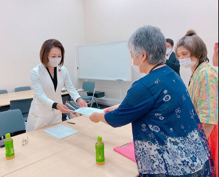 議員連盟申し入れ2020.7.39.jpg