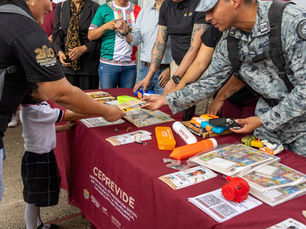 Minatitlán fortalece la cultura de paz con canje de juguetes bélicos por lúdicos