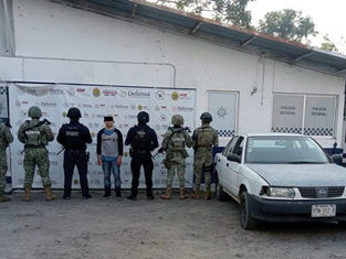 SSP detiene a 55 personas y asegura más de 437 dosis de presuntos estupefacientes.