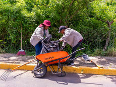 Avanza programa de limpieza de espacios públicos en Minatitlán