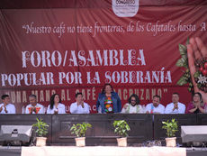 Realizan en Coatepec la tercera edición del foro Una mano al café veracruzano