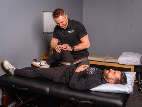 Physical Therapy vs. Chiropractic: Which One is Right for You?