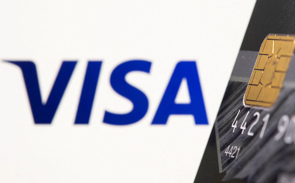Wall Street banks face test with Trump's call for credit card rate cap