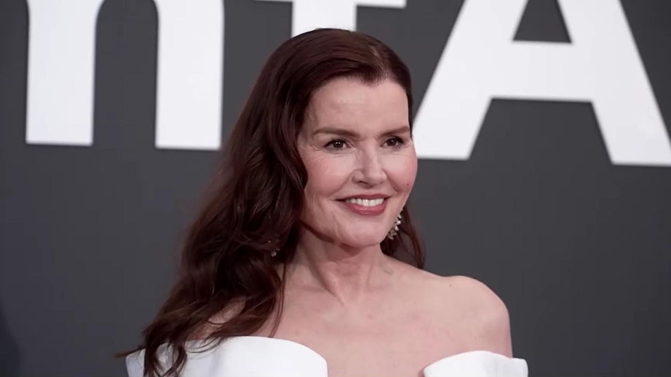 Outside Cannes, stars shine for AIDS research at amfAR Gala hosted by Geena Davis