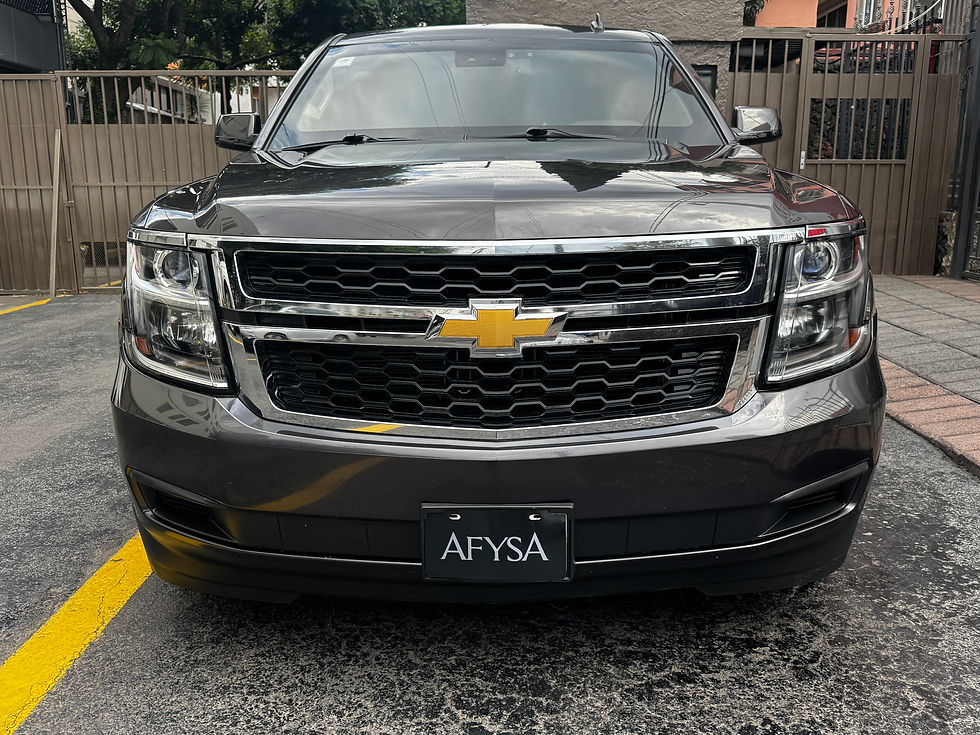 02_Chevrolet Tahoe 2017 LT Gris N3