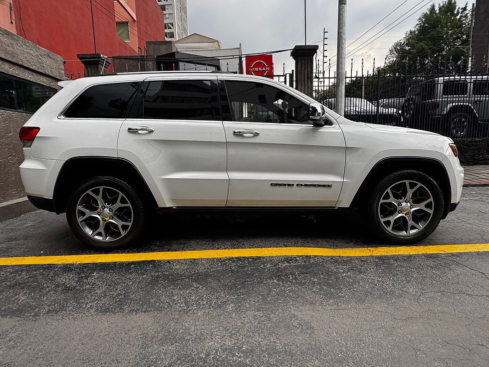 07_Grand Cherokee 2019 LTD V8 4x4 Blanca N3