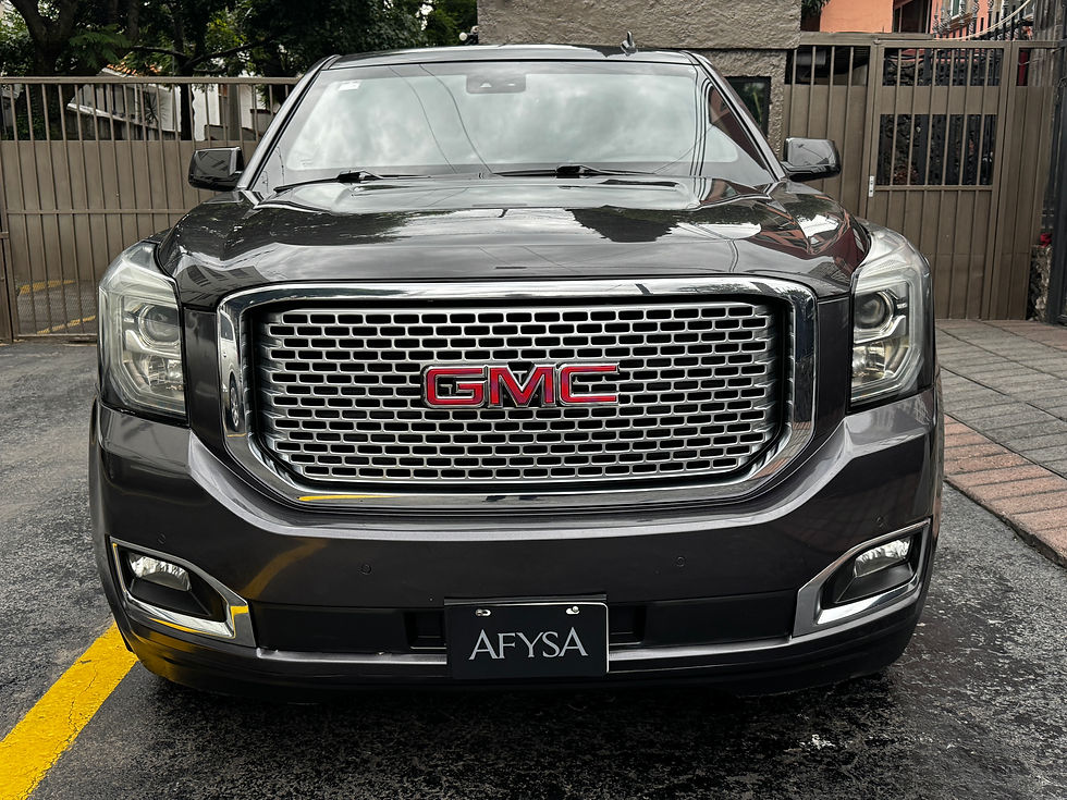 02_GMC Yukon Denali 2017 Gris N3