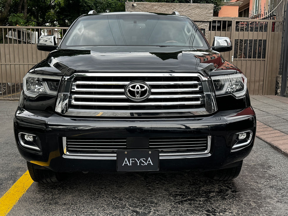 02_Toyota Sequoia 2018 Negra N3