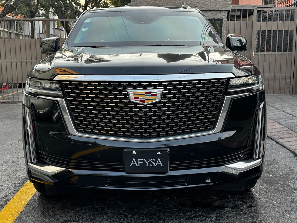 02_Cadillac Escalade 2023 Negra N5