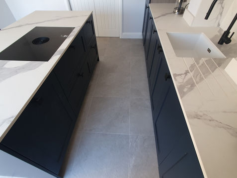 renovation, extension, installation, fitting, kitchen, luxury, kbb, siemens, gaggenau, bora, miele, bosch, neff, induction, ceramic worktop, granite, quartz, worktop, splashbacks, high-end, interior design, drawers, cabinets, shaker door, style, black, white, neolith, infinity, quooker, tap, sink, fridge, side by side, handles, buster and punch, dekton, German, flooring, glass units, samsung, apple, switch, door, framed, lights, pendant