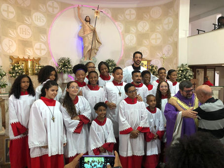 Novos coroinhas são acolhidos na Igreja Matriz