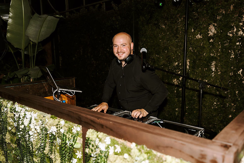 Wedding DJ at the Planterra Conservatory.