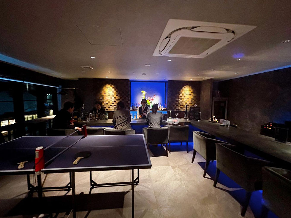 春吉にオープンした卓球バーBAR EDGEBALLの店内|ゆうゆう不動産仲介