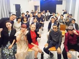 葉月さなさん世界挑戦応援交流会に参加した皆さまとの集合写真