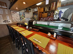 宗像市三郎丸・赤間エリアの寿司屋居抜き物件|カウンター付き飲食店店舗内観|福岡で開業向けテナント|ゆうゆう不動産管理物件