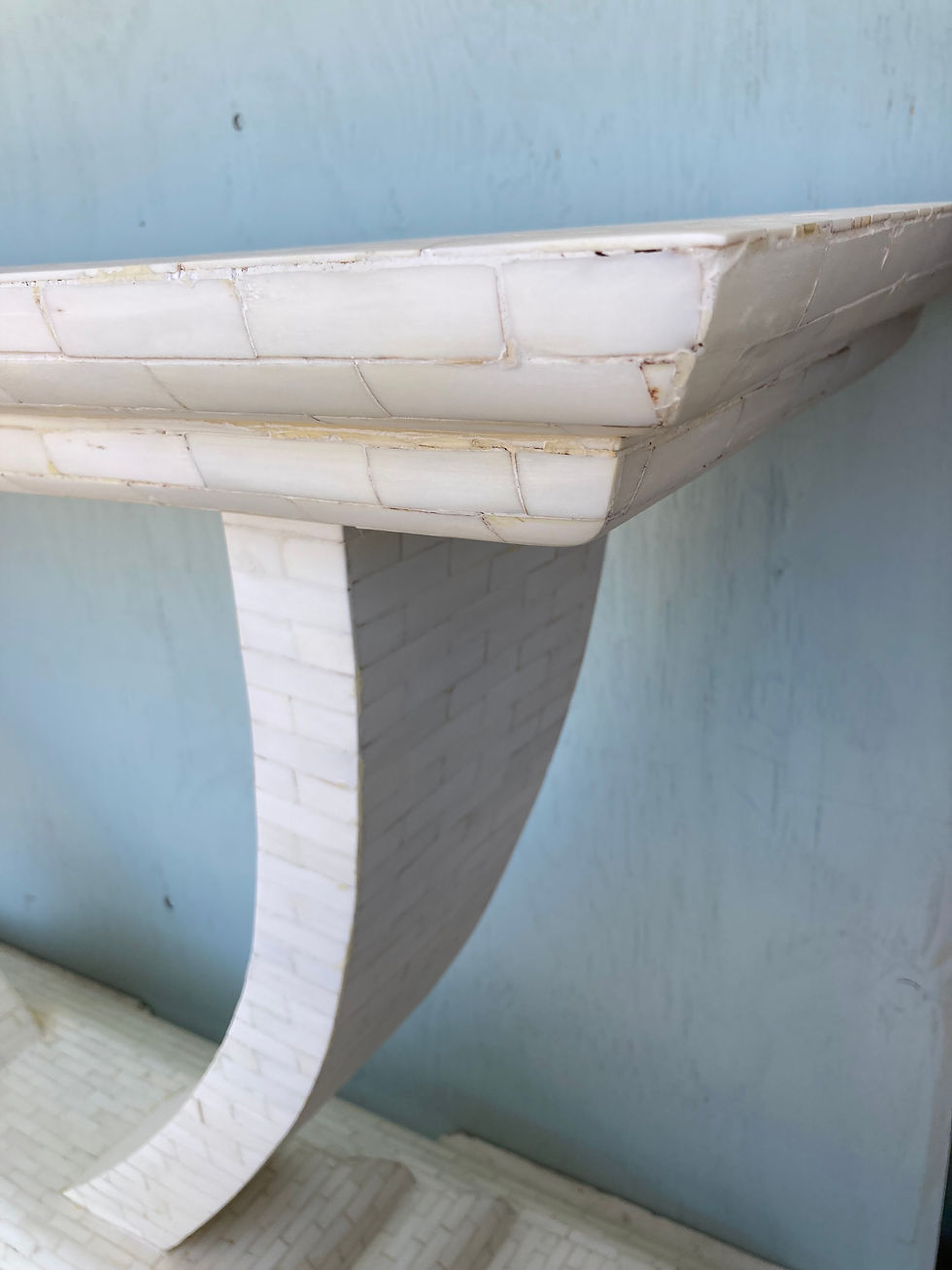 Thumbnail: Enrique Garcel Tessellated Console