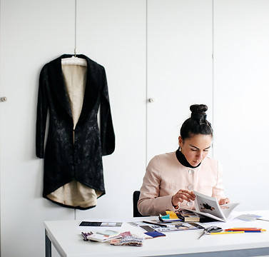 Anna Maglione, In the studio