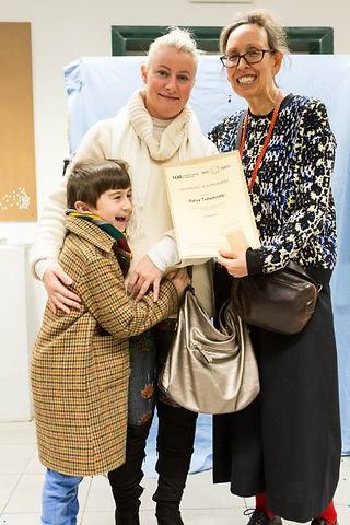 Participants from Forest Coats Project with their certificate