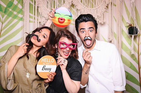 Top-5-Best-Props-Pop-Life-Photo-Booth_0001.jpg