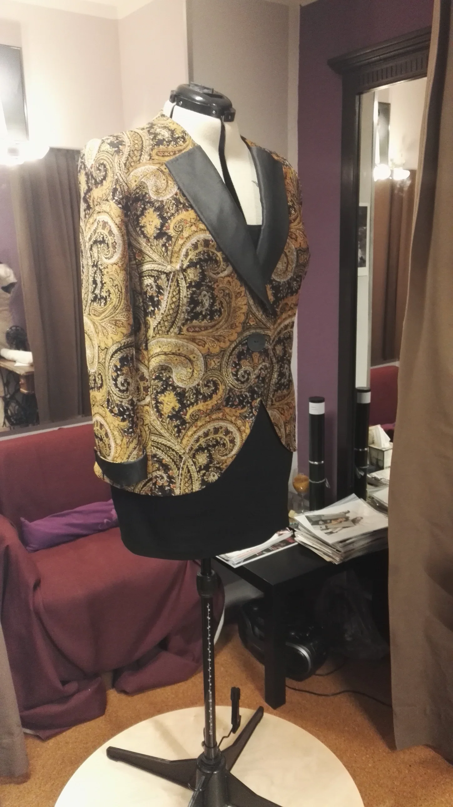 maßgeschneidertes sakko von schneidermeisterin beata teni kis aus der graz schneiderei.