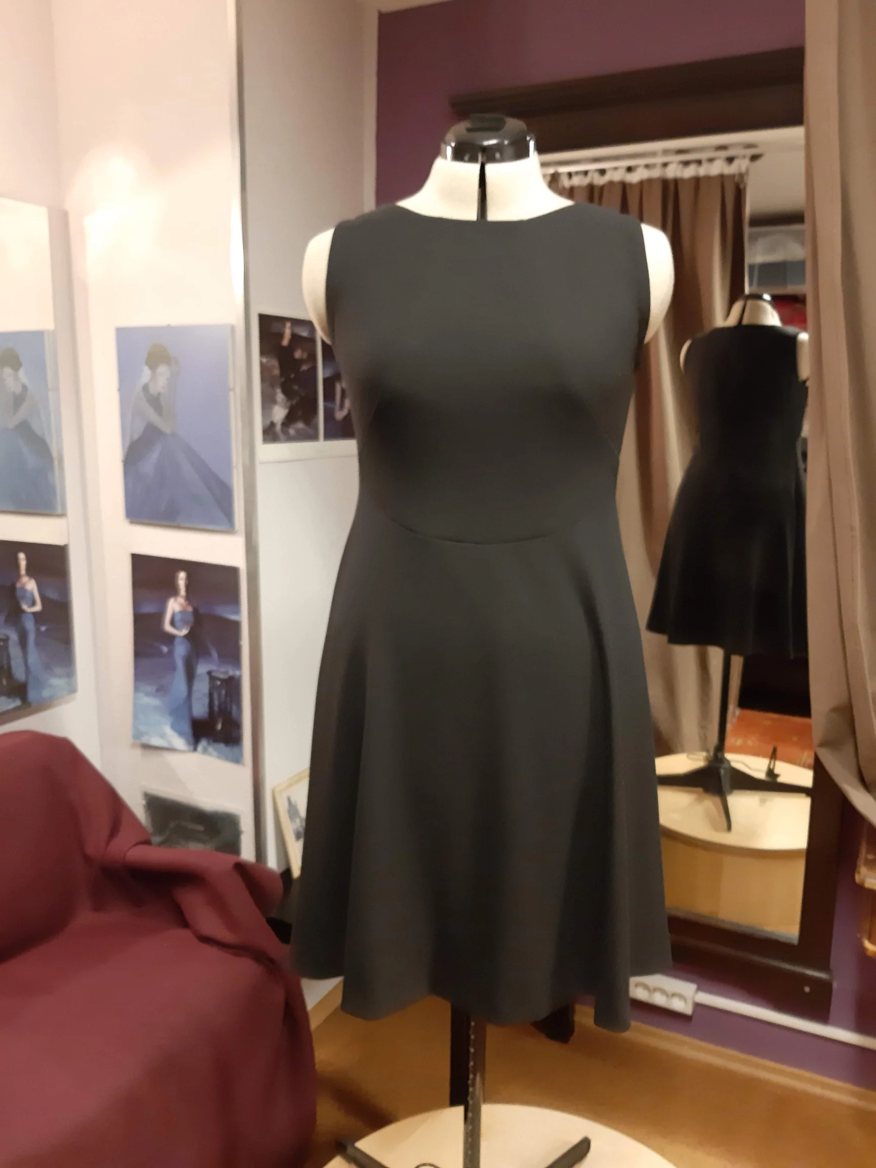 Schwarzes kleid für farb typ stilberatung graz