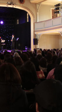 La Unión vibró con La Pérgola de las Flores en concierto.